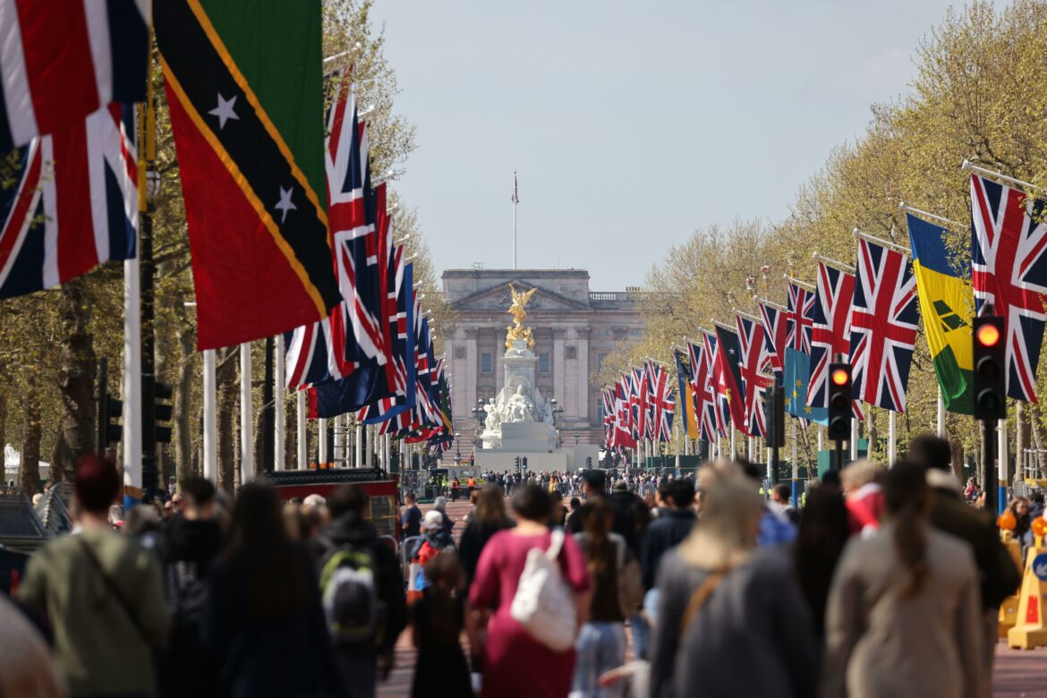 London, Uk. 29th Apr, 2023. Crowds Of People Fill The Mall, Looking Towards Buckingham Palace, As Preparations Are Well Underway In London Today (29th April), For The Coronation Of King Charles Iii. There Is Only One Week To Go Until King Charles Iii Is C